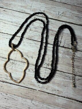 Black Beaded Gold Quatrefoil Necklace 17"